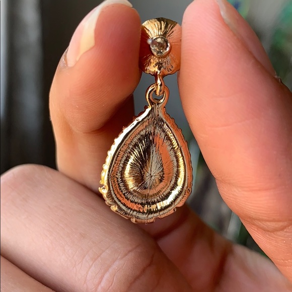 Pink Tear drop earrings - Picture 5 of 5